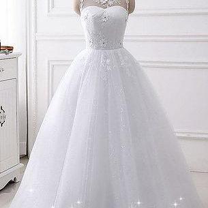 White Tulle A-line Wedding Dress With Lace..