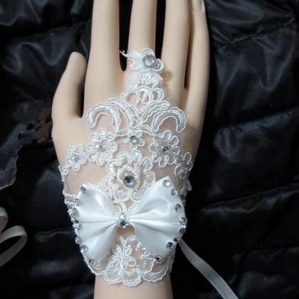 Bride Wedding Lace Gloves, Hook Finger Beaded..