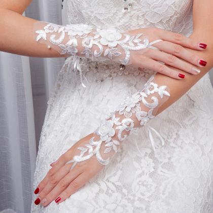 Bridal Gloves Wholesale, Fingers Short, White/red..