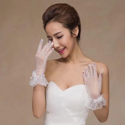 Bride Gloves, White Fingered Floret Beautifully..
