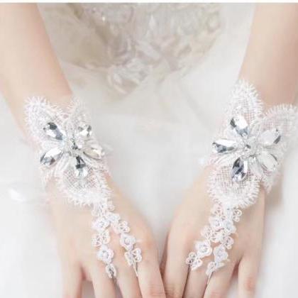 Bridal Gloves,, Stretch Wedding Lace, White Lace..