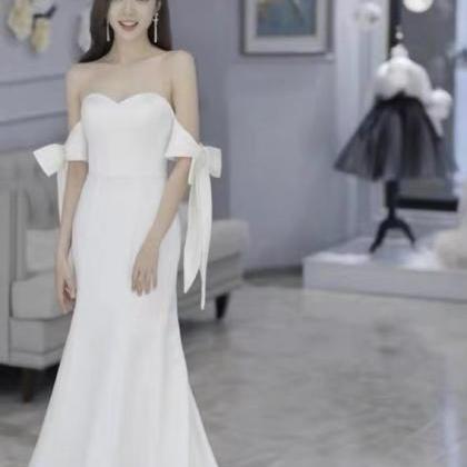 Satin light wedding dress, new styl..