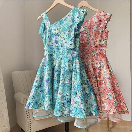 Holiday Style, Sweet, Fresh Floral Dress, One..