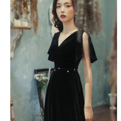 Black prom dress, velvet vintage dr..