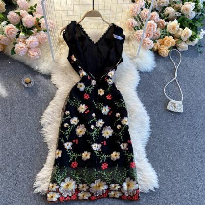 Wavy V-neck Sleeveless Heavy Embroidered Dress