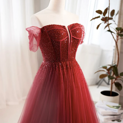 Garnet Glamour Tulle Evening Dress