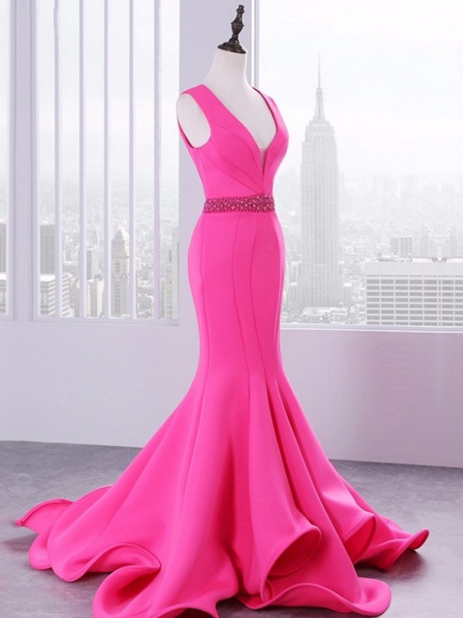 Trumpet/Mermaid V-Neck Satin Sweep Train Beading Prom Dresses