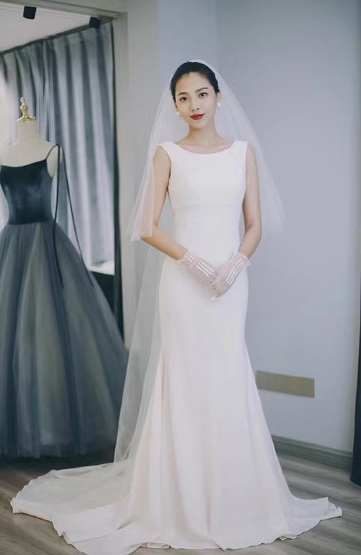 Sleeveless Wedding Dress ,simple Bridal Dress,custom Made
