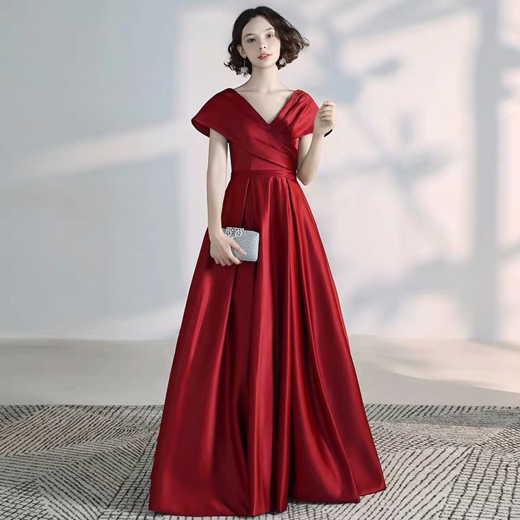 V-neck Evening Dress, Modern, Elegant Queen Dress,custom Made