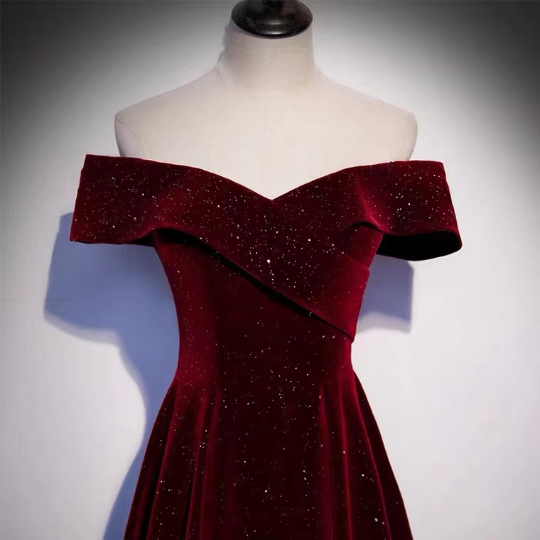 Off-Shoulder Glitter Evening Maxi Dress