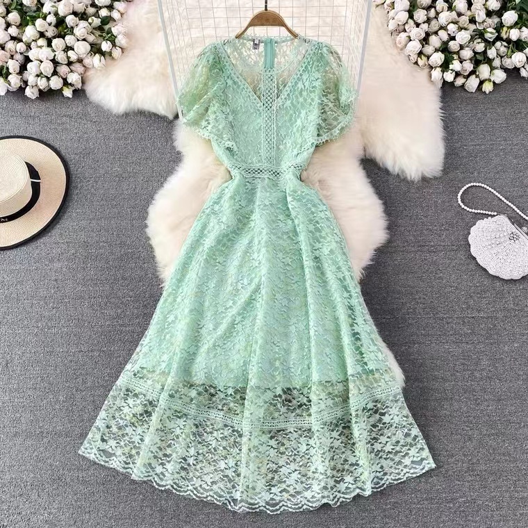 Senior Sense, Luxury Light Green Dress, Round Neck Waist Dress, Lotus Sleeve A-line Lace Dress Elegant Long Dress