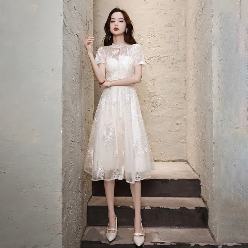 High Neck Short Sleeves Evening Dress Embroidery Zipper Back A-line Empire Fashion Tea-length Woman Formal Party Gowns A1435
