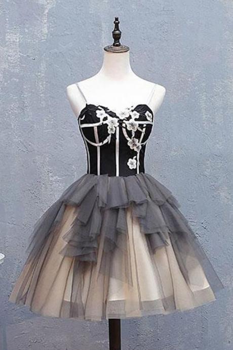Sweetheart Neck Gray Tulle Homecoming Dress Short Ruffles Prom Dress, Party Dress With Applique