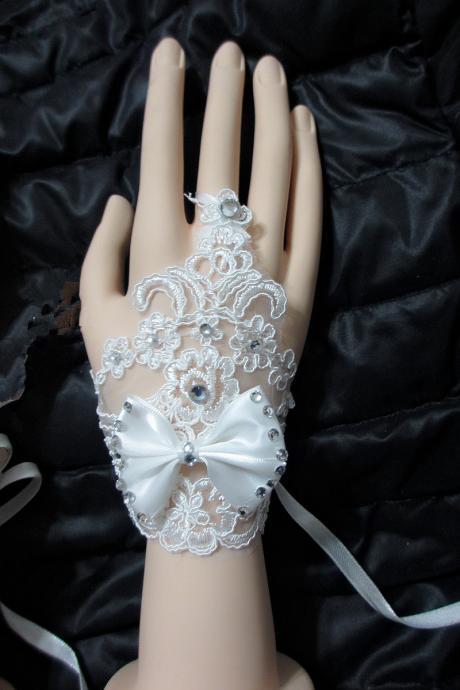 Bride Wedding Lace Gloves, Hook Finger Beaded Gloves,short Style Wedding Gloves