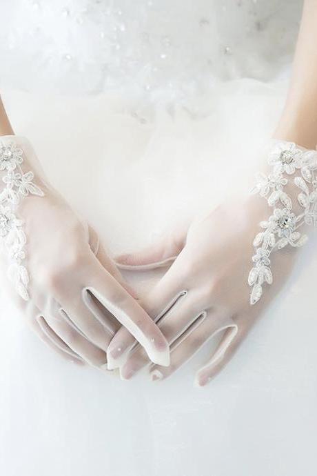 Bride Wedding Short Tulle Gloves, White Embroidery Seam Bead Light Drill Tulle Gloves