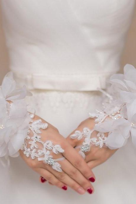 Bridal Wedding Dress Accessories Gloves, Beautiful Short Hook Finger Lace Flower Red Gloves