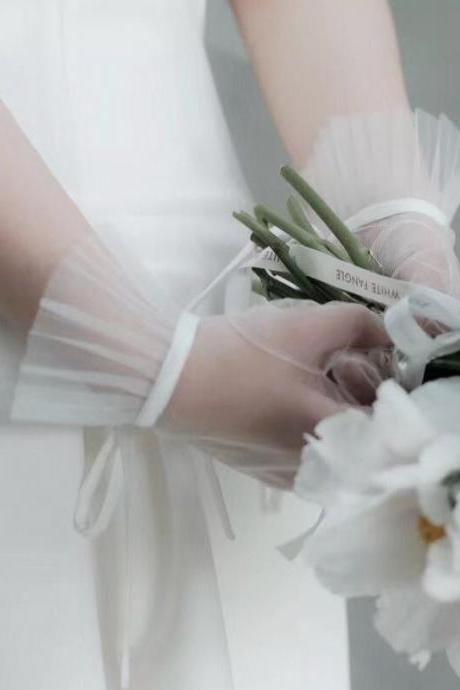 Mesh full finger short style, fold bridal gloves, summer thin white wedding gloves, dress photo short hand yarn