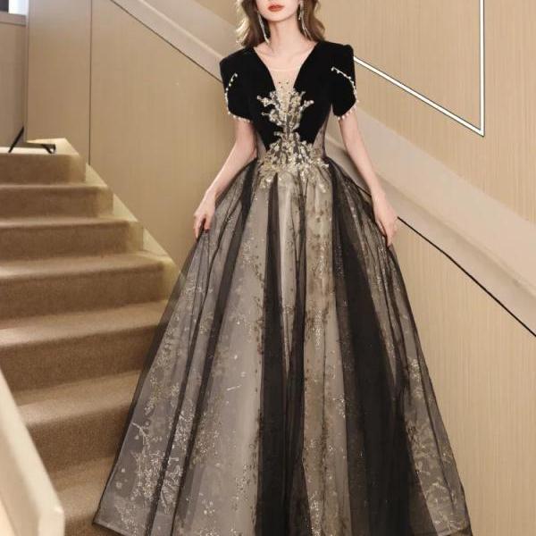 Velvet Bodice Gown With Intricate Lace Detailing on Luulla
